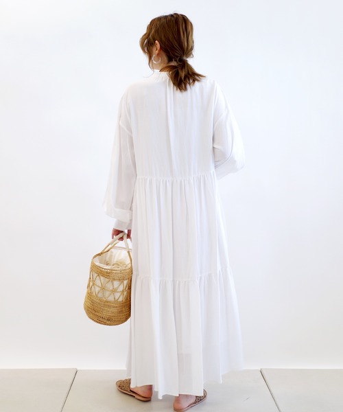 DouDou(ドゥドゥ)の「麻レーヨン切り替えワンピース W(ワンピース・レディース・オフホワイト・38/36)」の5枚目の写真