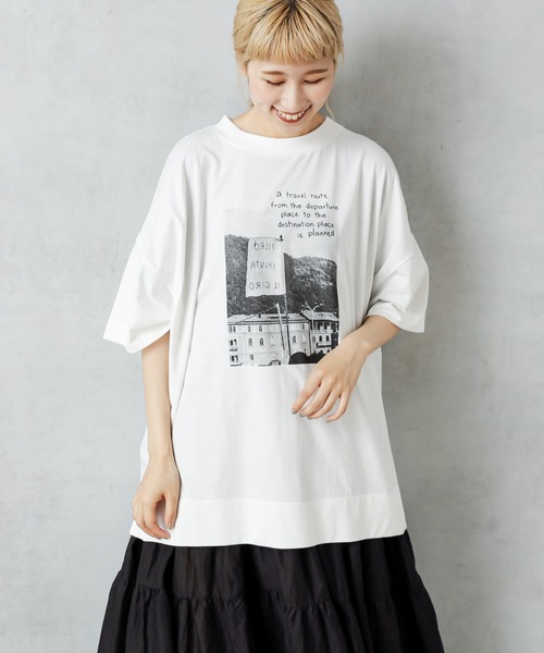 PUAL CE CIN（ピュアルセシン）の「フォトT（Tシャツ/カットソー・レディース・オフホワイト/ホワイト系その他/グレー/グレイッシュベージュ・FREE）」の2枚目の写真