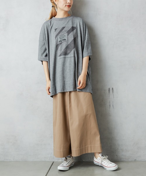 PUAL CE CIN（ピュアルセシン）の「フォトT（Tシャツ/カットソー・レディース・オフホワイト/ホワイト系その他/グレー/グレイッシュベージュ・FREE）」の14枚目の写真