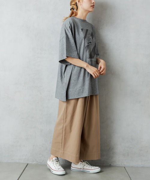 PUAL CE CIN（ピュアルセシン）の「フォトT（Tシャツ/カットソー・レディース・オフホワイト/ホワイト系その他/グレー/グレイッシュベージュ・FREE）」の15枚目の写真