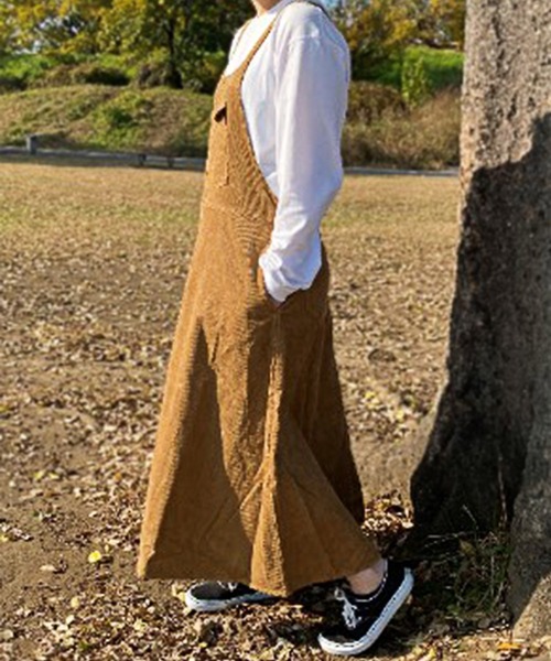 grn（ジーアールエヌ）の「【grn】コーデュロイジャンパースカート /GL33039Q（ジャンパースカート・レディース・ブラック/ベージュ/オリーブ/グレー系その他・FREE）」の3枚目の写真