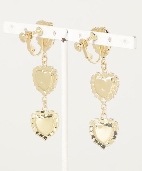 ROJITA(ロジータ)の「3連ハートイヤリング(イヤリング・レディース・ピンク/シルバー・FREE)」の11枚目の写真