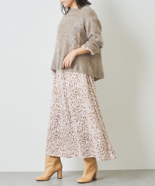 Whim Gazette（ウィムガゼット）の「カシミヤファープルオーバー