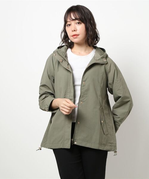 BELLUNA PLUS（ベルーナ）の「スピンドル使いマウンテンパーカー（マウンテンパーカー・レディース・ベージュ/ネイビー/カーキ・MEDIUM/LARGE/X-LARGE）」の15枚目の写真