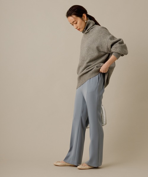 ADAM ET ROPE'(アダムエロペ)の「【アウトレット店舗・WEB限定】ウール混ソフト天竺タートル(ニット/セーター・レディース・ブラウン/グレー/ダークパープル/ベージュ系その他・FREE)」の7枚目の写真