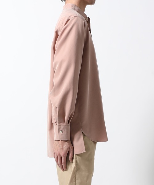 ADAM ET ROPE'（アダムエロペ）の「《21SS》リラックスドレープ レーヨンスエード とろみバンドカラーシャツ/UNISEX（シャツ/ブラウス・メンズ・ブラック/カーキ/ブルー系その他/サーモンピンク・M/L）」の21枚目の写真