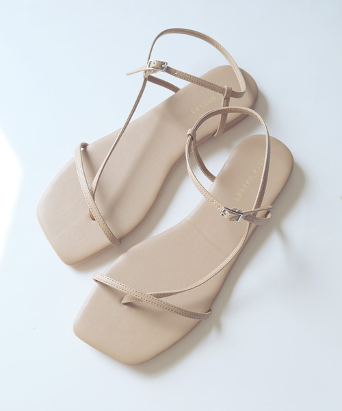 AmiAmi(アミアミ)の「華奢ストラップスクエアトゥトングサンダル(サンダル・レディース・ホワイト/ブラック/ベージュ/カーキ/ブラウン・LL/S/M/L)」の21枚目の写真