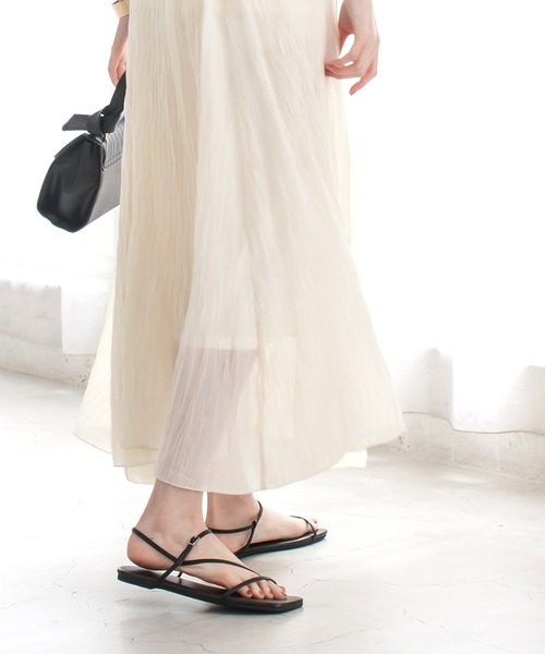 AmiAmi(アミアミ)の「華奢ストラップスクエアトゥトングサンダル(サンダル・レディース・ホワイト/ブラック/ベージュ/カーキ/ブラウン・LL/S/M/L)」の16枚目の写真