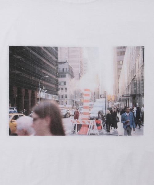 ADAM ET ROPE'（アダムエロペ）の「【WEB限定】旅するフォトTEE（Tシャツ/カットソー・レディース・ホワイト/ホワイト系その他/ホワイト系その他2・FREE）」の5枚目の写真