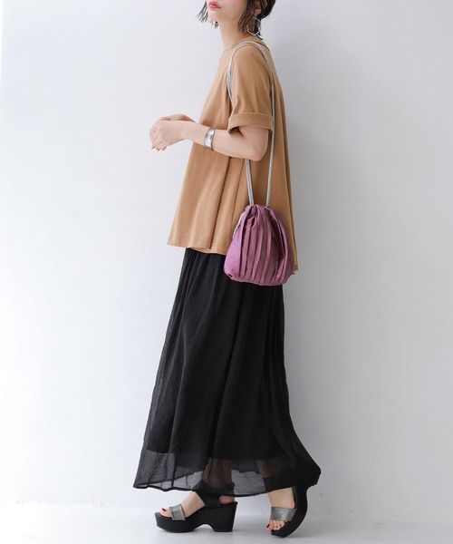 n'OrLABEL(ノアールレーベル)の「『撥水&吸水モックネックフレアTシャツ』(Tシャツ/カットソー・レディース・ブラック/ブラウン/オフホワイト/ピンク/ミント・1/2)」の14枚目の写真