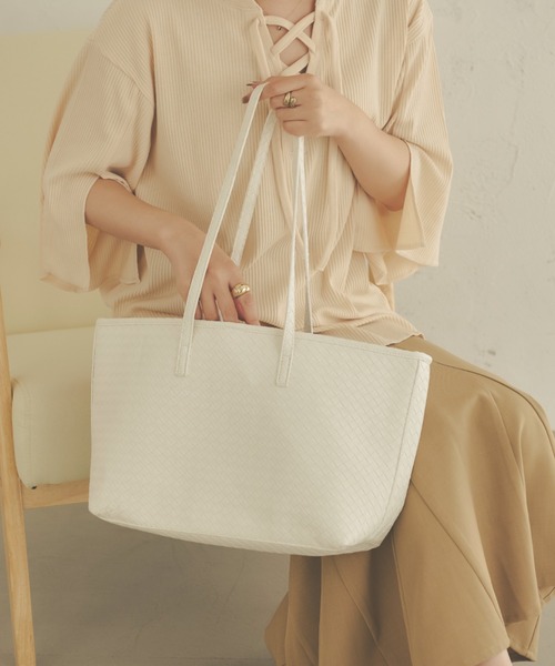 Ambre Neige(アンブルネージュ)の「ポーチ付きメッシュトートバック/【WEB/EC限定商品】(トートバッグ・レディース・ホワイト/ベージュ・FREE)」の2枚目の写真