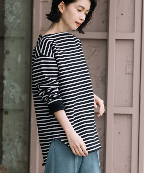 Munich(ミューニック)の「マリンフリースボーダー ボートネックプルオーバー(Tシャツ/カットソー・レディース・ブラウン/ホワイト×ブルー/ブラック×ホワイト・FREE)」の3枚目の写真