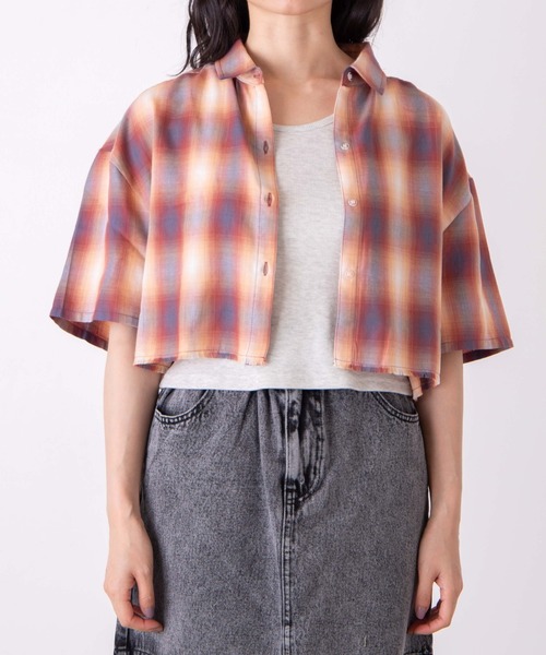 WEGO（ウィゴー）の「WEGO/タンク付きダメージショートシャツ（シャツ/ブラウス・レディース・ベージュ系その他2/グレー系その他2/ブラウン系その他2/ブラック系その他2・FREE）」の17枚目の写真