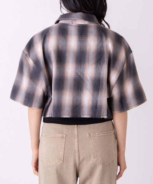 WEGO（ウィゴー）の「WEGO/タンク付きダメージショートシャツ（シャツ/ブラウス・レディース・ベージュ系その他2/グレー系その他2/ブラウン系その他2/ブラック系その他2・FREE）」の20枚目の写真