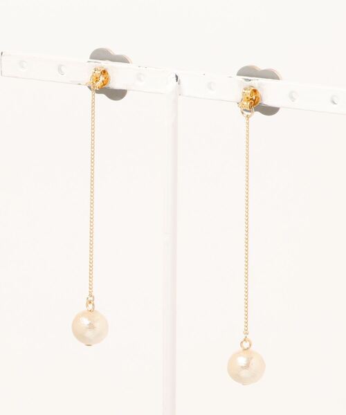 tone(トーン)の「【Mee】フラワーピアス × 揺れるピアスキャッチ(MA)(ピアス(両耳用)・レディース・ホワイト/ブラック・FREE)」の11枚目の写真