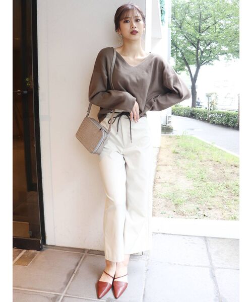 MURUA（ムルーア）の「ラウンドジップショルダーバッグ（ショルダーバッグ・レディース・ブラック/ベージュ・FREE）」の5枚目の写真