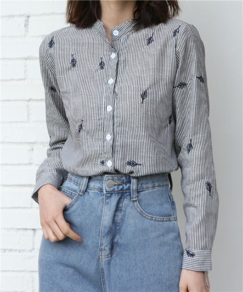 MAISON DE THERESE(メゾン ド テレーズ)の「長袖刺繍シャツブラウス(シャツ/ブラウス・レディース・グレー・M/L/S/X-LARGE)」の6枚目の写真