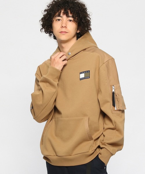 Utility Capsule パネルパーカー