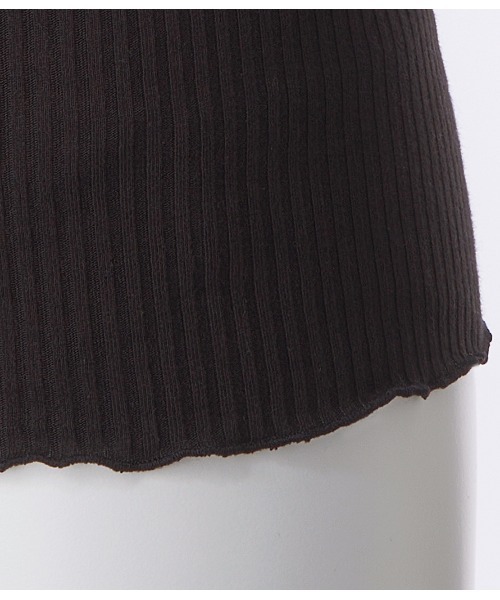 PEACH JOHN（ピーチジョン）の「【綿100％／肌に優しいオーガニックコットン。リブが伸びて気持ちよくフィット】オーガニックコットン半袖（ワキ汗パッド付き）（インナーウェア/肌着・レディース・ブラック/アイボリー/ヘザーグレー/ミント/ピンクベージュ/ブルーグレー/ラベンダー/ダークラベンダー/ライトブルー/ブラウン/スモークピンク/グレー・S/M/M/L）」の19枚目の写真