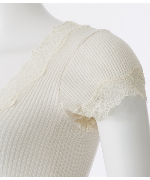 PEACH JOHN（ピーチジョン）の「【綿100％／肌に優しいオーガニックコットン。リブが伸びて気持ちよくフィット】オーガニックコットン半袖（ワキ汗パッド付き）（インナーウェア/肌着・レディース・ブラック/アイボリー/ヘザーグレー/ミント/ピンクベージュ/ブルーグレー/ラベンダー/ダークラベンダー/ライトブルー/ブラウン/スモークピンク/グレー・S/M/M/L）」の17枚目の写真