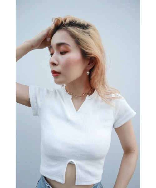 FIG&VIPER（フィグアンドバイパー）の「フラワーハートピアス（ピアス（両耳用）・レディース・ゴールド・FREE）」の4枚目の写真