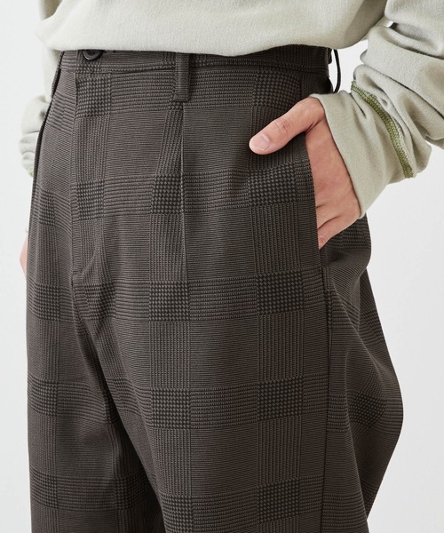 Craft Nicholson(クラフトニコルソン)の「ストレッチカツラギ タックワイドチノパンツ(チノパンツ・メンズ・ストライプ/ブラウン系その他/ネイビー/グレー系その他/グレー系その他2/ブラック・L/S/M)」の18枚目の写真