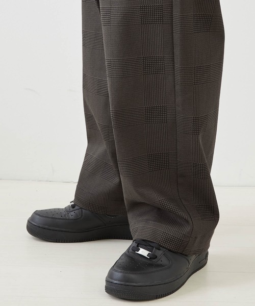 Craft Nicholson(クラフトニコルソン)の「ストレッチカツラギ タックワイドチノパンツ(チノパンツ・メンズ・ストライプ/ブラウン系その他/ネイビー/グレー系その他/グレー系その他2/ブラック・L/S/M)」の20枚目の写真