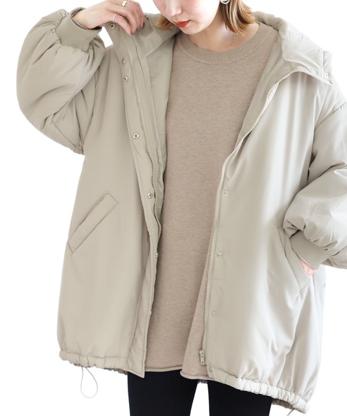 reca（レカ）の「ミドル丈中綿モンスターパーカー（ダウンジャケット/コート・レディース・アイボリー/ブラック/ベージュ/カーキ・M/L）」の2枚目の写真