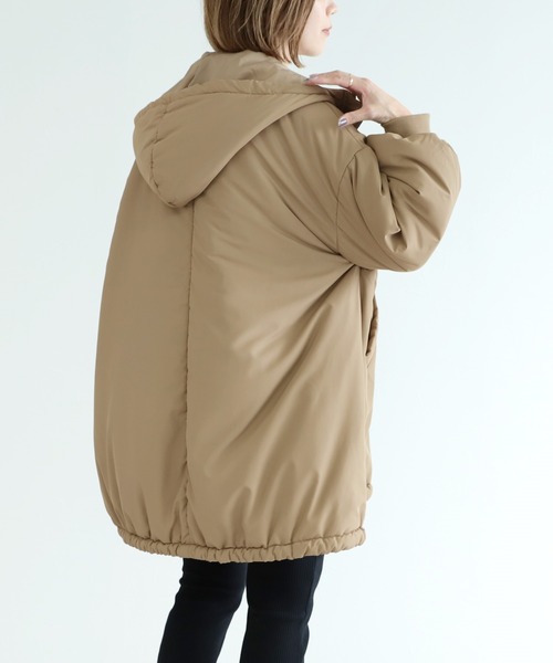 reca（レカ）の「ミドル丈中綿モンスターパーカー（ダウンジャケット/コート・レディース・アイボリー/ブラック/ベージュ/カーキ・M/L）」の17枚目の写真