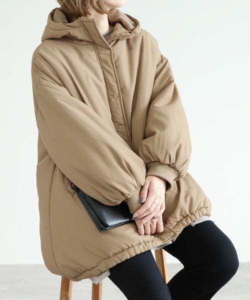 reca（レカ）の「ミドル丈中綿モンスターパーカー（ダウンジャケット/コート・レディース・アイボリー/ブラック/ベージュ/カーキ・M/L）」の21枚目の写真