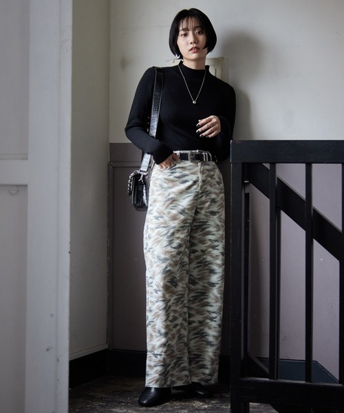 PAGEBOY（ページボーイ）の「スモークコールワイドパンツ（その他パンツ・レディース・ホワイト系その他/ブラック系その他・FREE）」の18枚目の写真