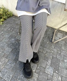☆ レトロなムード。幾何学柄フロントスリットフレアパンツ
