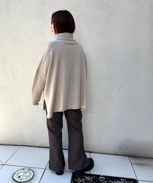JUGLANS(ユグランス)の「☆ レトロなムード。幾何学柄フロントスリットフレアパンツ(その他パンツ・レディース・ブラック/ブラウン/オフホワイト/モスグリーン・FREE)」の22枚目の写真