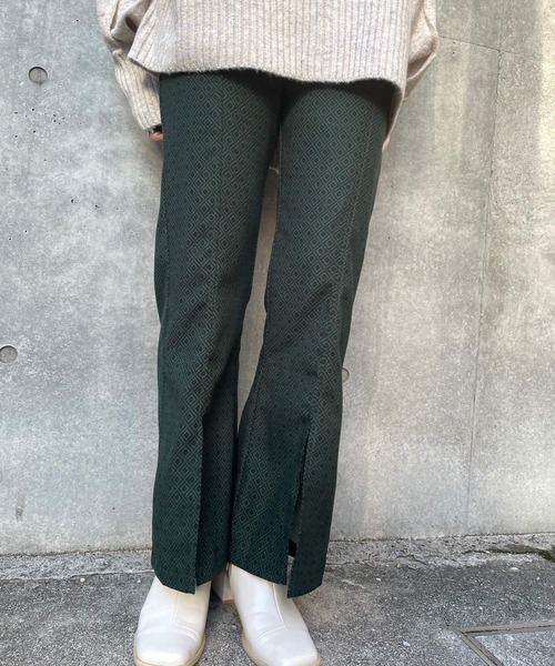 JUGLANS(ユグランス)の「☆ レトロなムード。幾何学柄フロントスリットフレアパンツ(その他パンツ・レディース・ブラック/ブラウン/オフホワイト/モスグリーン・FREE)」の19枚目の写真