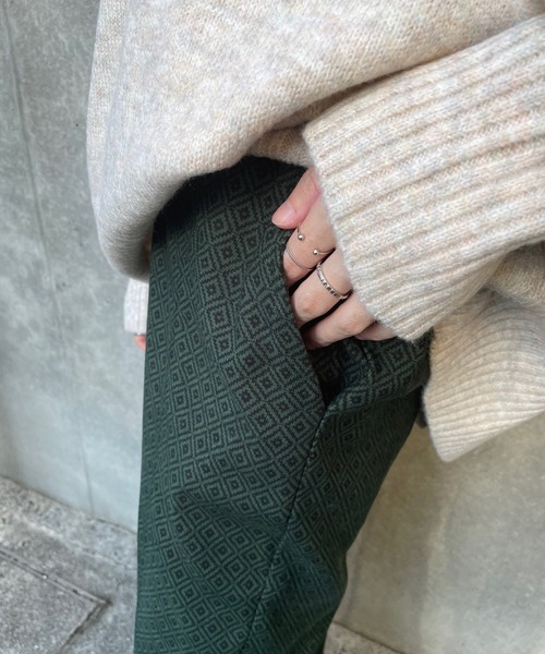 JUGLANS(ユグランス)の「☆ レトロなムード。幾何学柄フロントスリットフレアパンツ(その他パンツ・レディース・ブラック/ブラウン/オフホワイト/モスグリーン・FREE)」の15枚目の写真