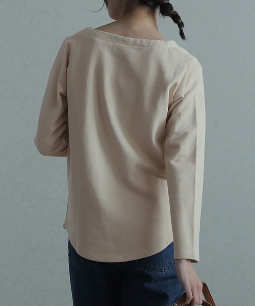 ElegChic(エレグシック)の「ぬけ感Vネック裏毛トレーナー(スウェット・レディース・ブラック/ライトカーキ/ライトベージュ・4L/M/L/XL/XXL)」の18枚目の写真