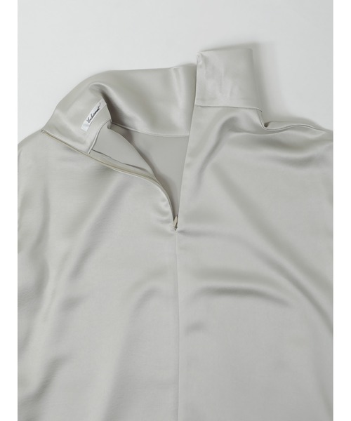 enchainement（アンシェヌマン）の「Satin High Neck Top（シャツ/ブラウス・レディース・ベージュ/ブラック・フリー）」の7枚目の写真