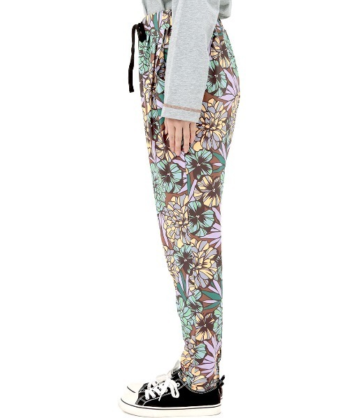 チチカカ（チチカカ）の「吸汗速乾ハイストレッチパンツ（その他パンツ・レディース・ブラック/パープル/その他1・FREE）」の6枚目の写真