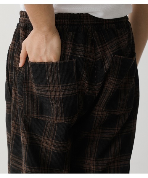AZUL by moussy(アズールバイマウジー)の「AZUL CHEF'S CORDUROY BOTTOM/アズールシェフズコーデュロイボトム(その他パンツ・メンズ・ベージュ系その他/ブラック系その他・MEDIUM/LARGE)」の15枚目の写真