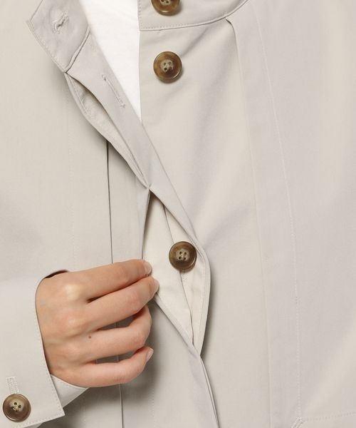 LOWRYS FARM（ローリーズファーム）の「レイヤードフウスタンドコート　261423（ステンカラーコート・レディース・チャコールグレー/グリーン/アイボリー・FREE）」の17枚目の写真