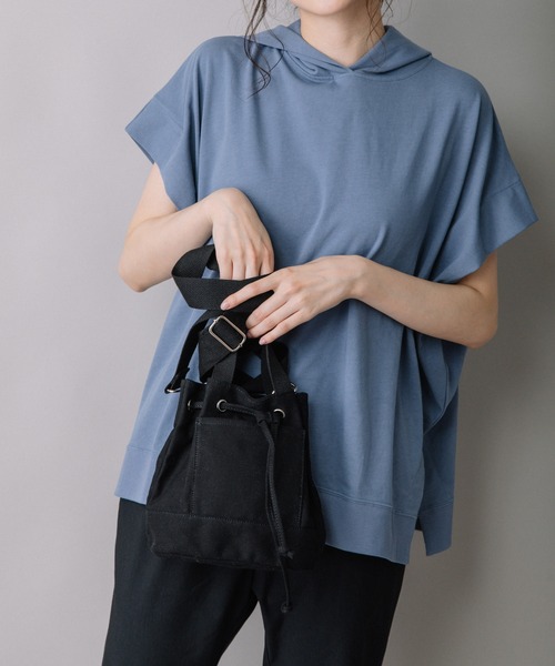 Munich(ミューニック)の「WEB限定 コットンキャンバス 2wayミニバッグ(ショルダーバッグ・レディース・アイボリー/ブラック/ベージュ・FREE)」の17枚目の写真