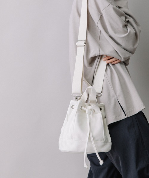 Munich(ミューニック)の「WEB限定 コットンキャンバス 2wayミニバッグ(ショルダーバッグ・レディース・アイボリー/ブラック/ベージュ・FREE)」の11枚目の写真