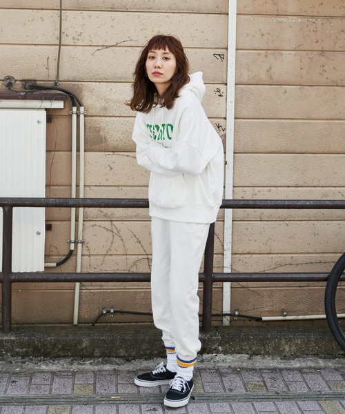 Auntie Rosa Holiday（アンティローザホリデー）の「裏毛ロゴスウェットパーカー（スウェット・レディース・オフホワイト/ネイビー/グレー/グリーン・FREE）」の13枚目の写真