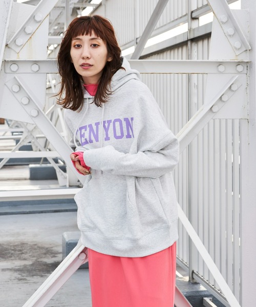 Auntie Rosa Holiday（アンティローザホリデー）の「裏毛ロゴスウェットパーカー（スウェット・レディース・オフホワイト/ネイビー/グレー/グリーン・FREE）」の16枚目の写真