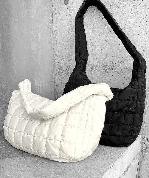 LVEU.(ラブユ.)の「Quilted shoulder bag / キルティングショルダーバッグ(Ai select)(ショルダーバッグ・レディース・ブラック/アイボリー・FREE)」の3枚目の写真