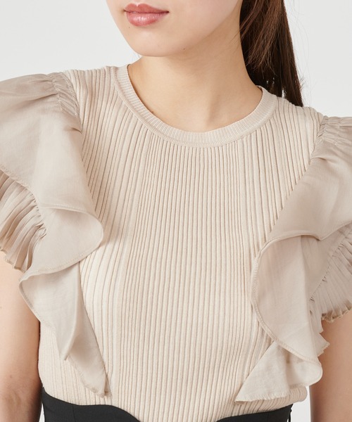 ROYAL PARTY(ロイヤルパーティー)の「異素材ラッフルトップス(ニット/セーター・レディース・ブラック/ベージュ/オフホワイト・FREE)」の7枚目の写真