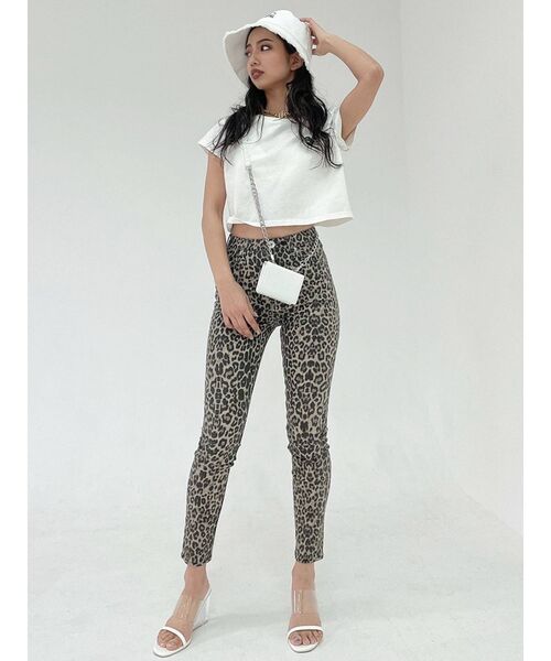 GYDA（ジェイダ）の「TYRANNOS G REX ワッペンショートTシャツ（Tシャツ/カットソー・レディース・チャコールグレー/ライトグレー/パープル/オフホワイト・FREE）」の5枚目の写真