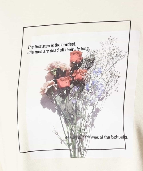 A de a.v.v(アードアー・ヴェ・ヴェ)の「フラワーフォトプリントTシャツ(Tシャツ/カットソー・レディース・アイボリー/ブラウン・38/36)」の6枚目の写真