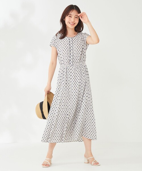 ANY SIS(エニィスィス)の「【洗える 】プロヴァンスレディプリント ワンピース(ワンピース・レディース・アイボリー系5/ピンク系5・1/2/3)」の2枚目の写真