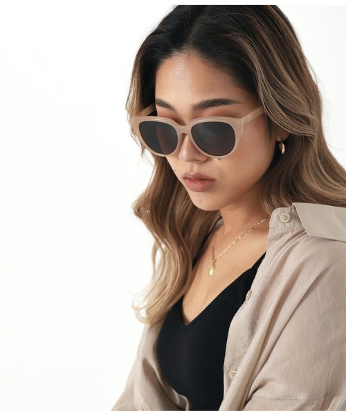 ANAP（アナップ）の「フォックス型サングラス（サングラス・レディース・ブラック/ベージュ・FREE）」の2枚目の写真